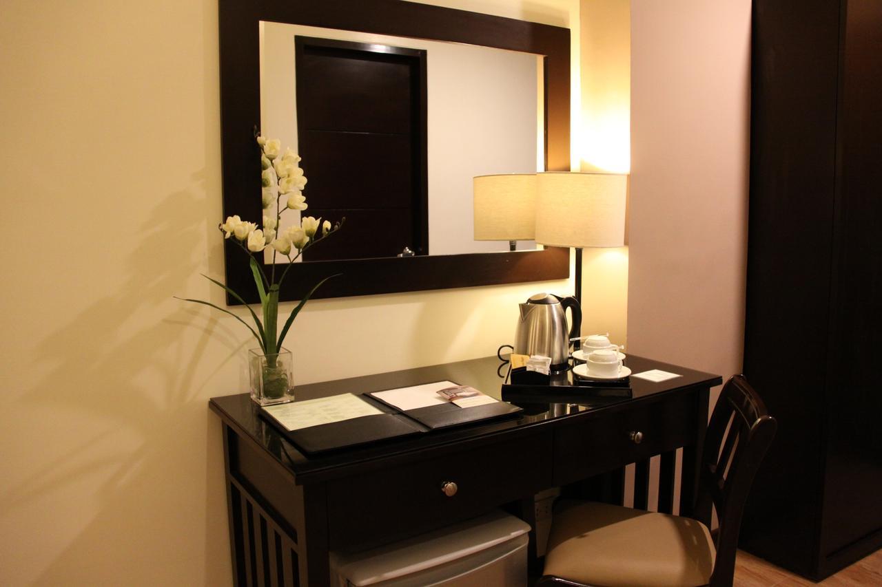 Prime City Resort Hotel Анхелес Екстериор снимка