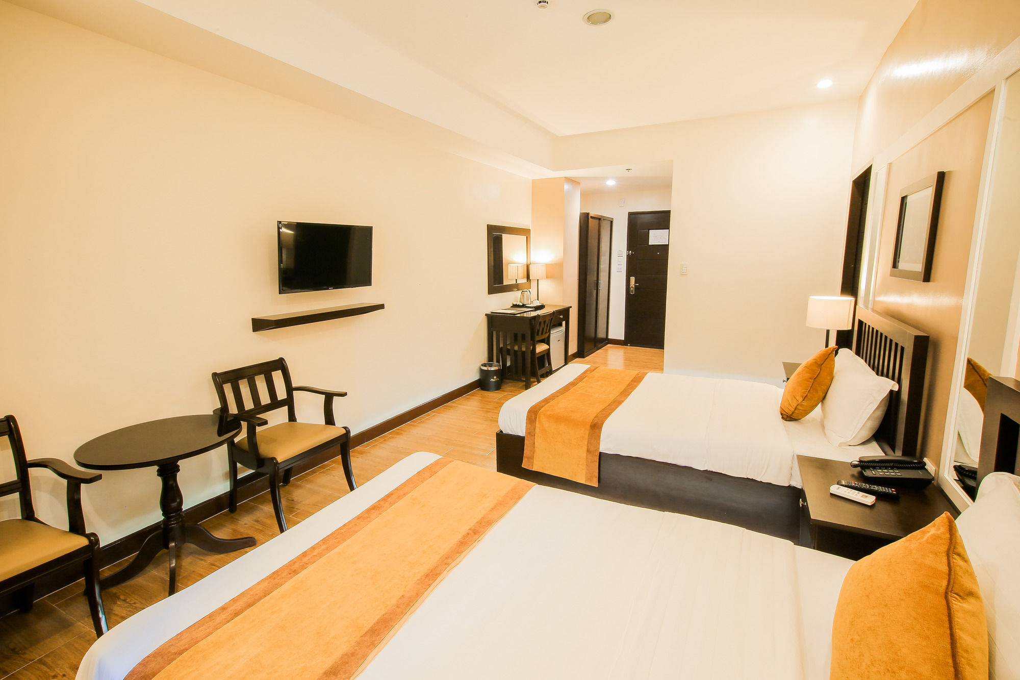 Prime City Resort Hotel Анхелес Екстериор снимка