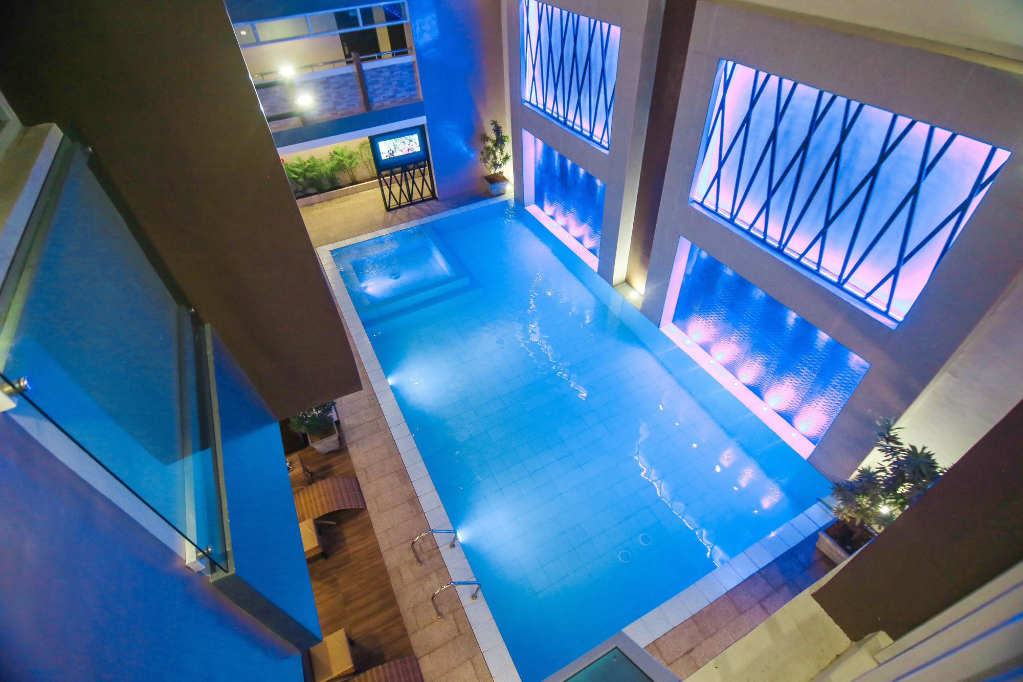Prime City Resort Hotel Анхелес Екстериор снимка