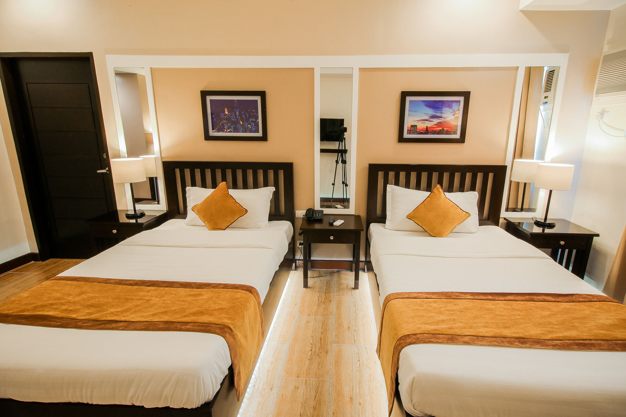 Prime City Resort Hotel Анхелес Екстериор снимка